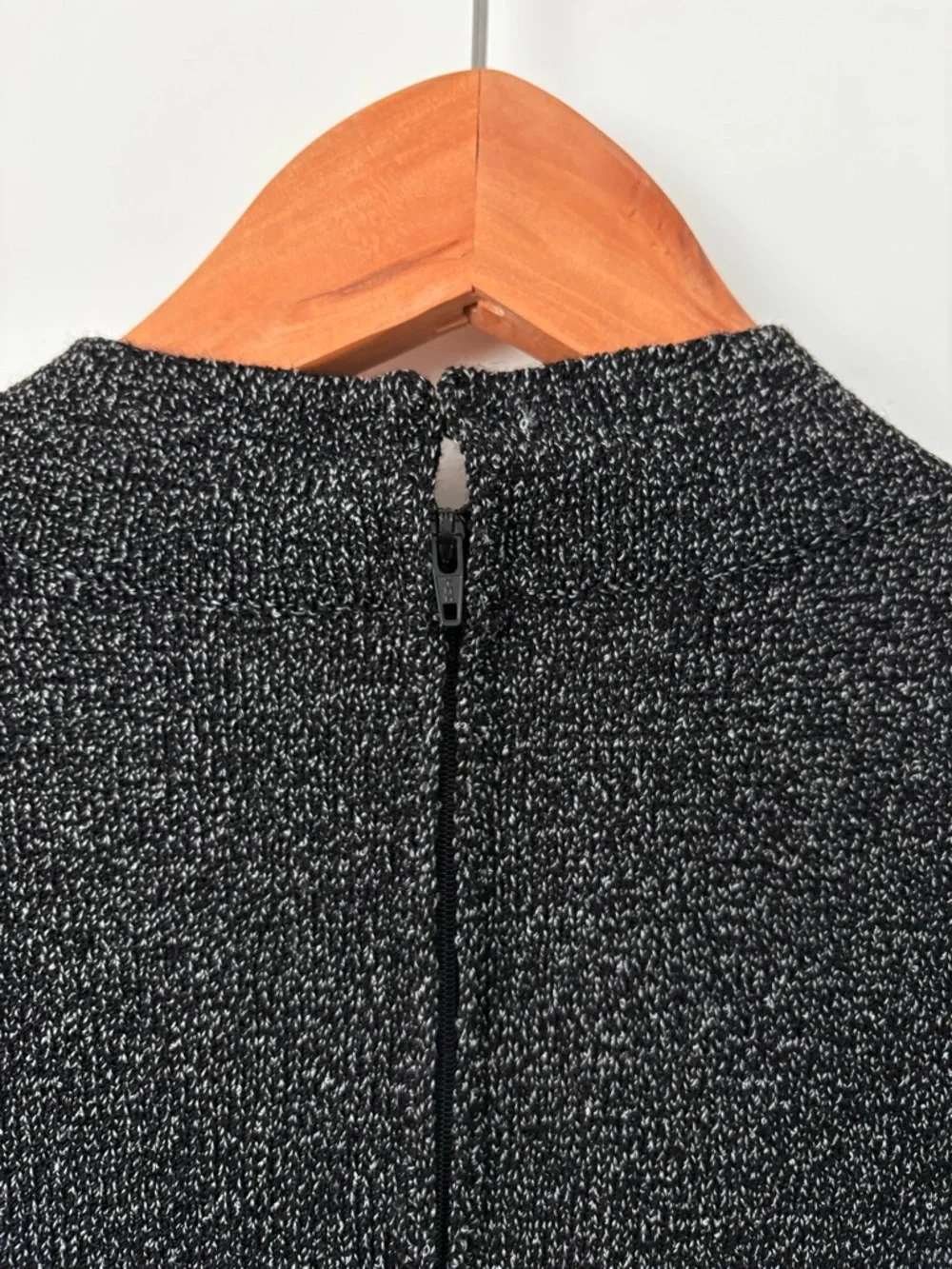 𝅺TOULA Vintage Wool Blend Sweater Dress Cuffed Sleeve Hand Knit Grey *FLAW* - Picture 6 of 16